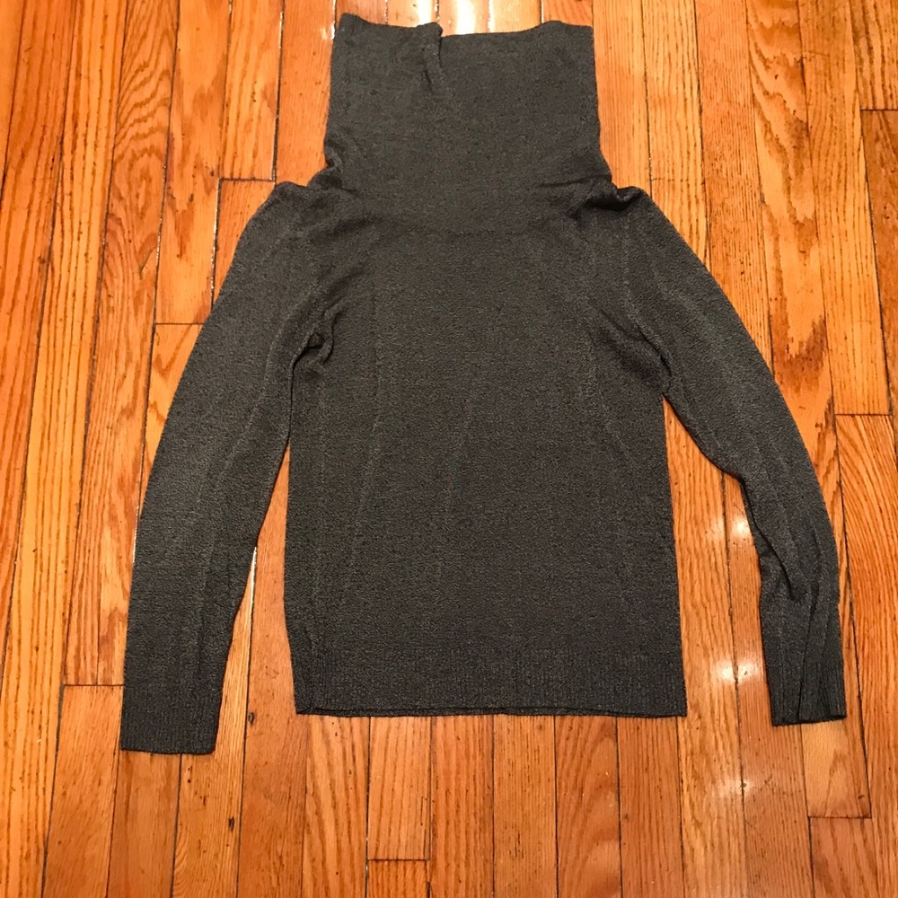 Grey lightweight loose fitting turtle neck